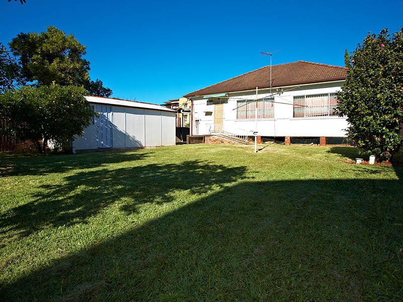 1 Wingello Street, Guildford NSW 2161