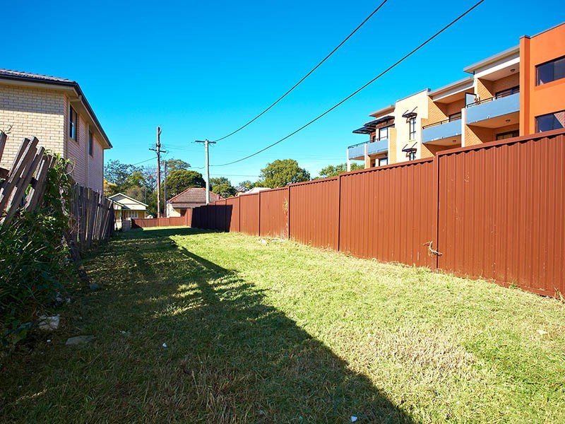 1 Wingello Street, Guildford NSW 2161