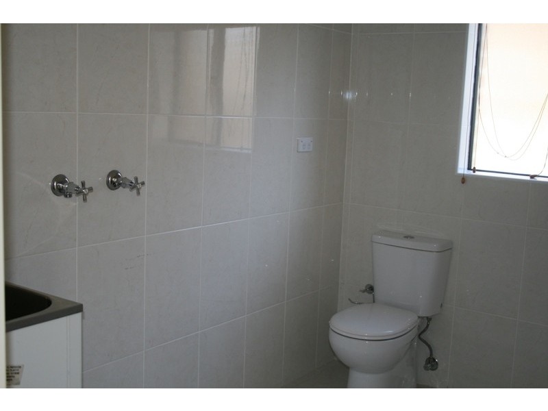 4 Fairmount, Merrylands NSW 2160