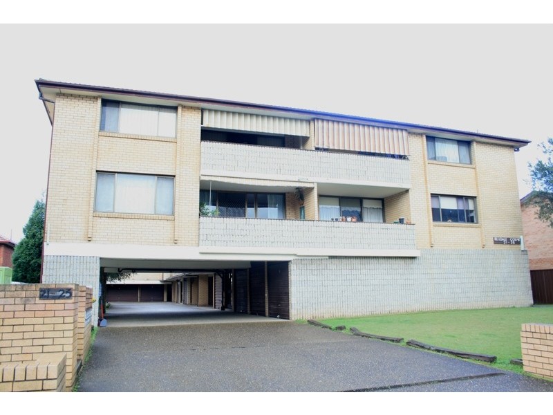 14/21-25 Blaxcell Street, Granville NSW 2142