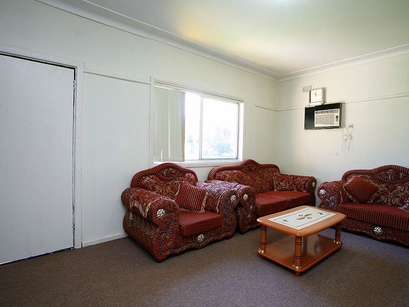 4 Otto Street, Merrylands NSW 2160