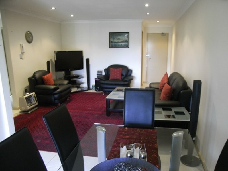 12/8-10 Newman, Merrylands NSW 2160