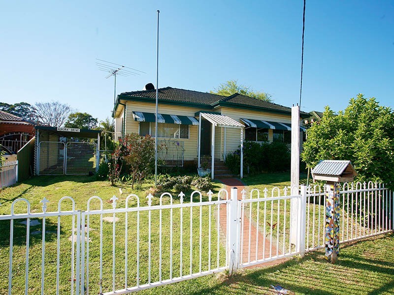 17 Brazier Street, Guildford NSW 2161