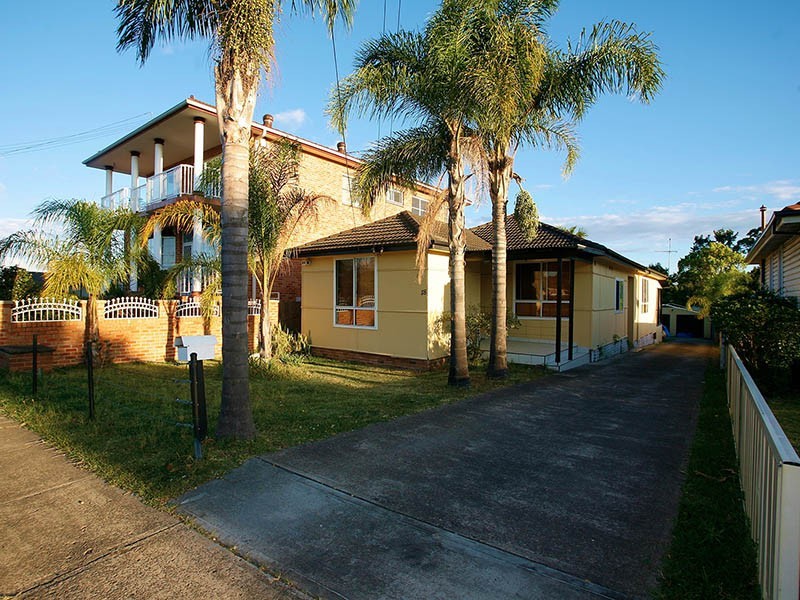 18 Linthorne Street, Guildford NSW 2161