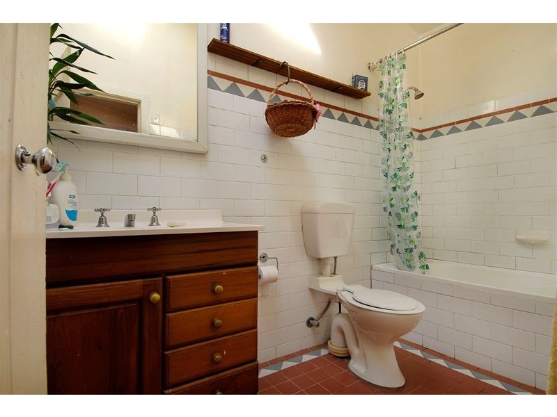 26  Hewlett, Granville NSW 2142