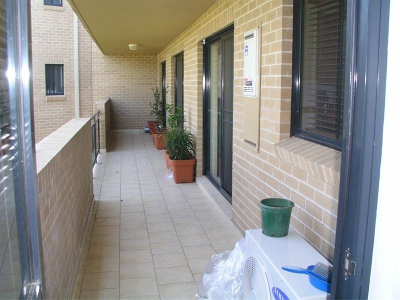 10/22  Blaxcell, Granville NSW 2142