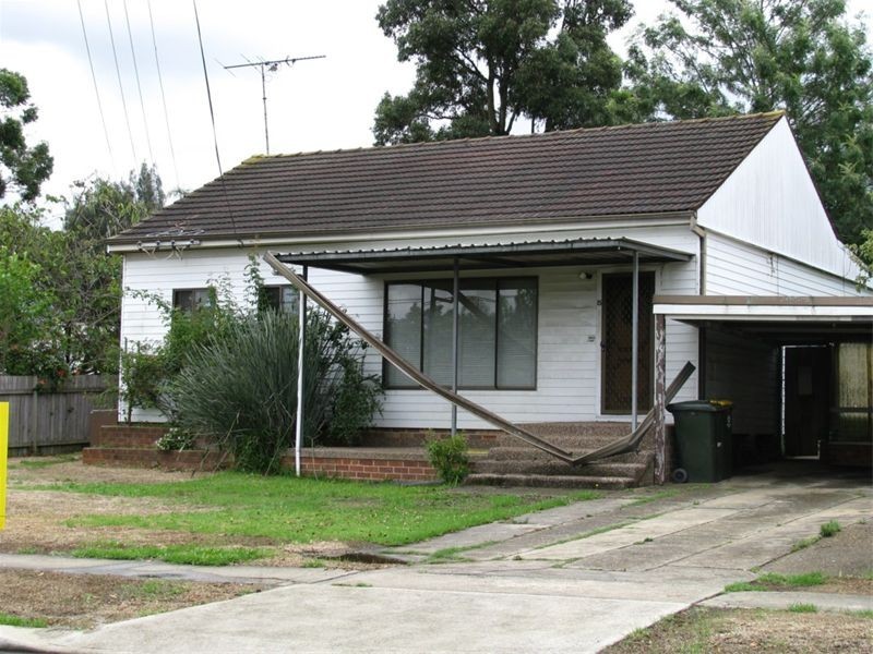 15  Mccreide, Guildford West NSW 2161