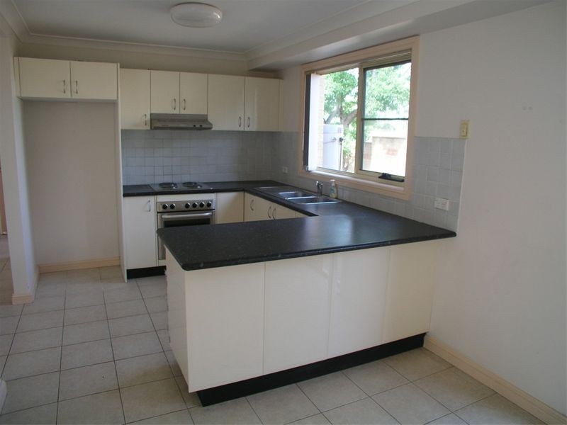 5/40-42  Larien Crescent, Birrong NSW 2143