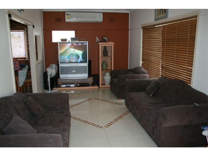 1  Tims Crescent, Guildford NSW 2161