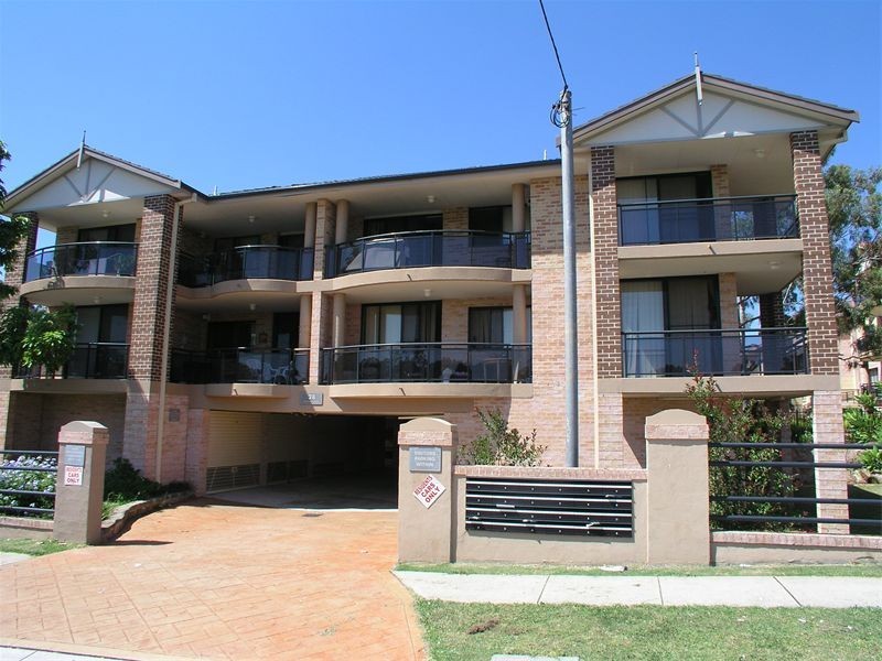 1/27-33  Addlestone Road, Merrylands NSW 2160