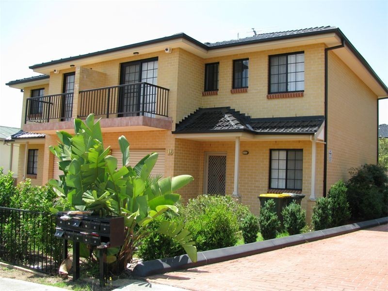 1/16  Rickard Street, Merrylands NSW 2160