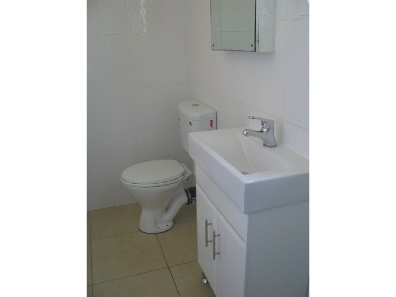 20a  Highland Street, Guildford NSW 2161