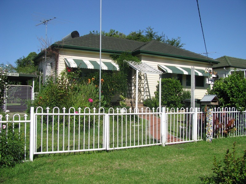 17  brazier, Guildford NSW 2161