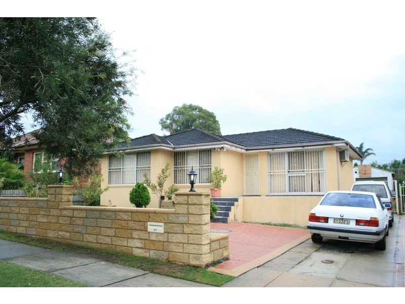 27  Montgomery Avenue, Granville NSW 2142