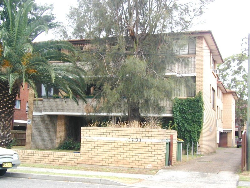 6/27  The Trongate, Granville NSW 2142