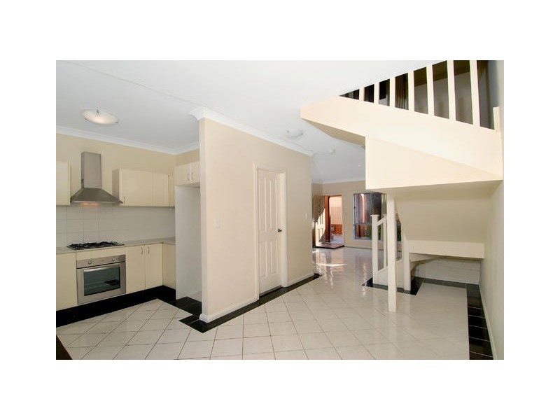 10/102-106  Lackey Street, Merrylands NSW 2160