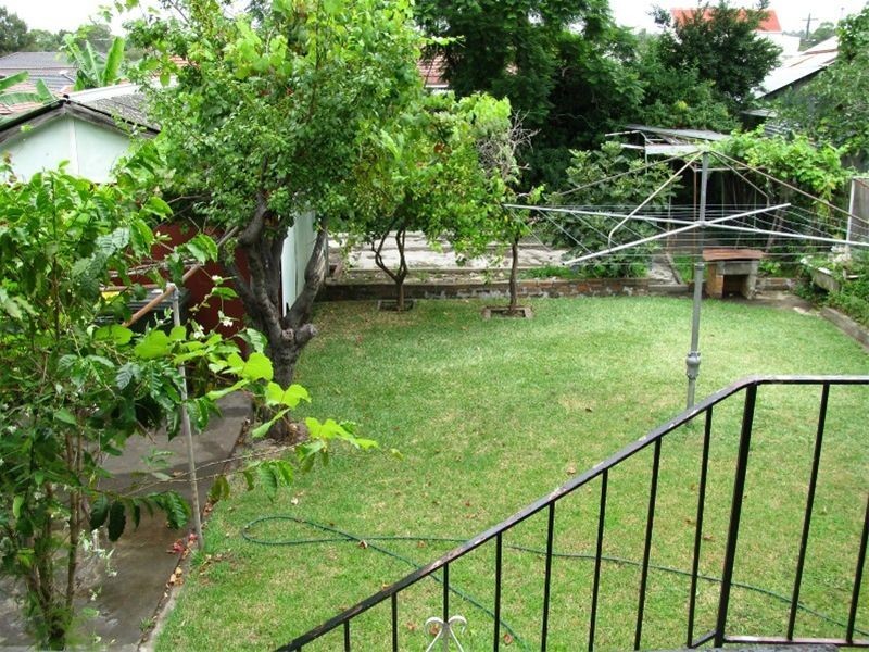 84  William, Granville NSW 2142