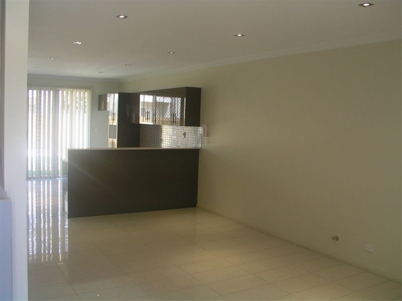 2/8  Carhullen Street, Merrylands NSW 2160