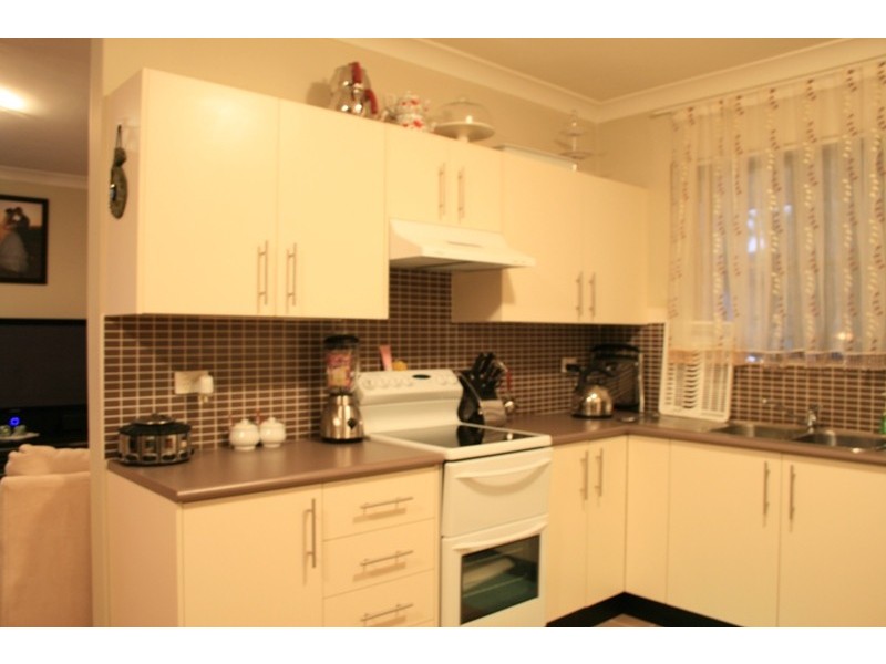 27/11  Louis Street, Granville NSW 2142