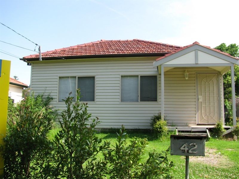42  Namur, Granville NSW 2142