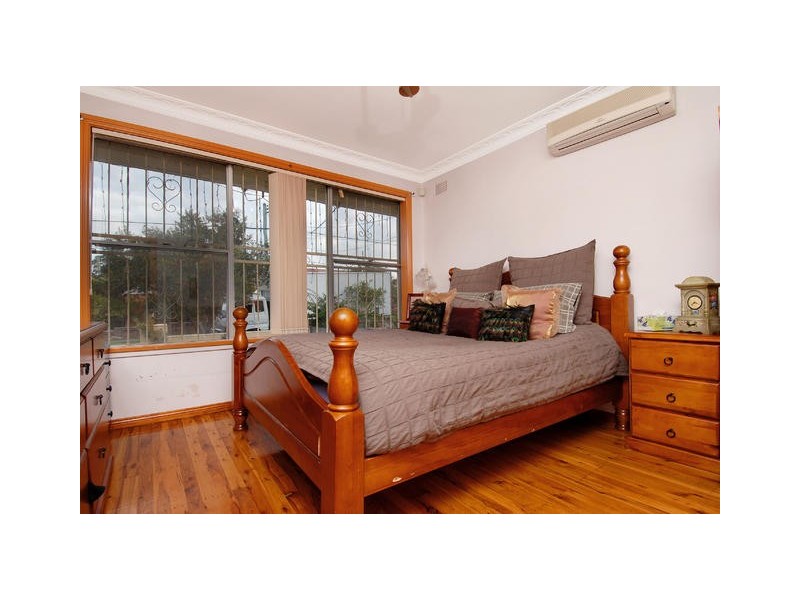 27 Montgomery Avenue, Granville NSW 2142