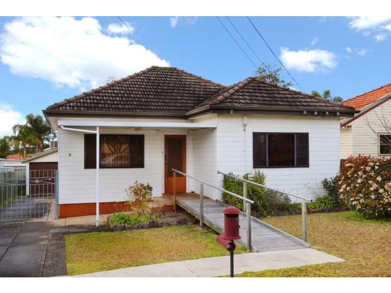 9  Hinchen, Guildford NSW 2161