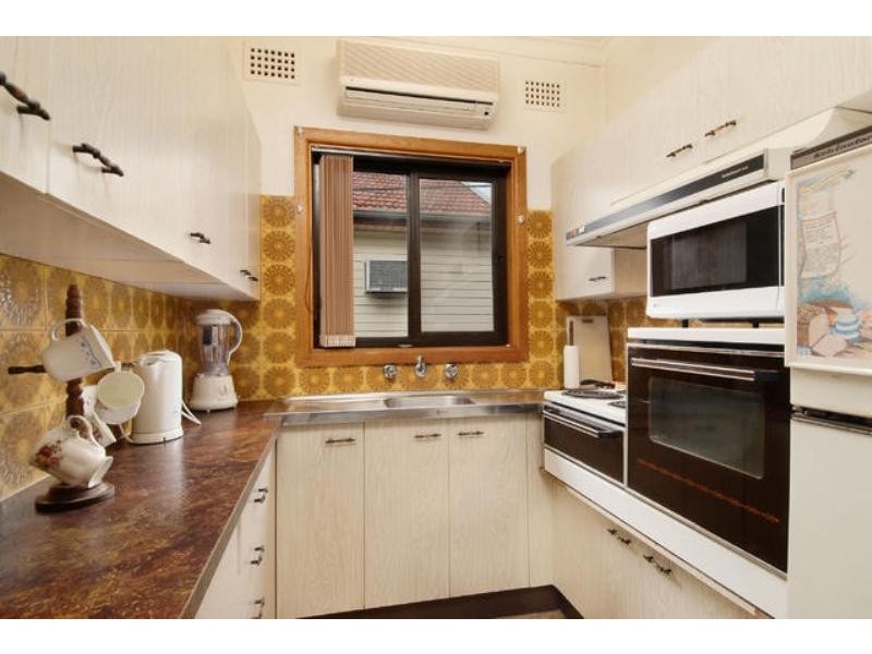 9  Hinchen, Guildford NSW 2161