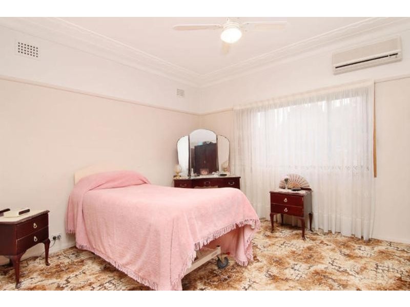 9  Hinchen, Guildford NSW 2161