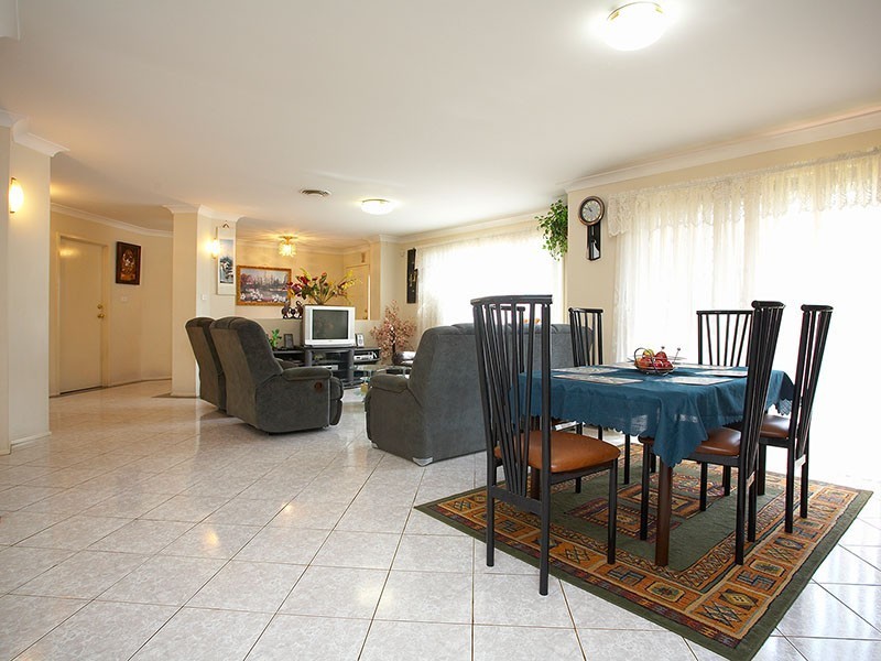 2  Orchid Road, Guildford NSW 2161