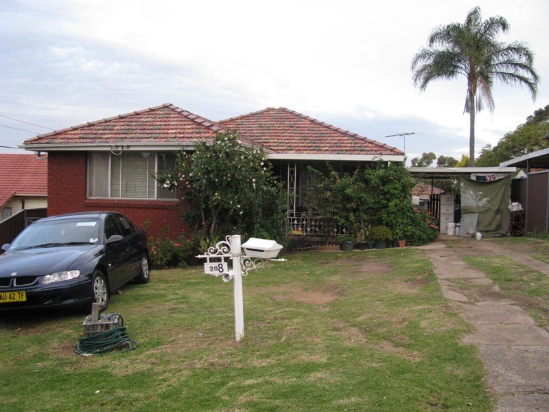 208  Cornelia Road, Toongabbie NSW 2146
