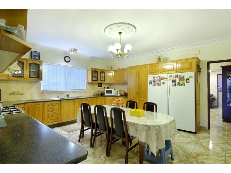 18  Henry Street, Guildford NSW 2161