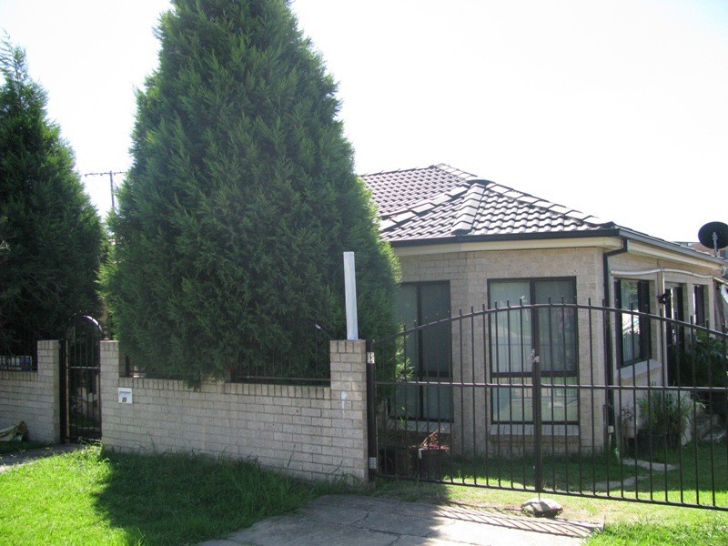 39 Kimberley Street, Merrylands NSW 2160