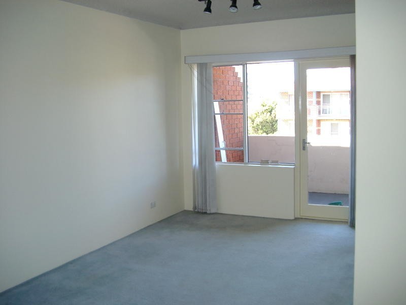 Brighton-le-sands NSW 2216