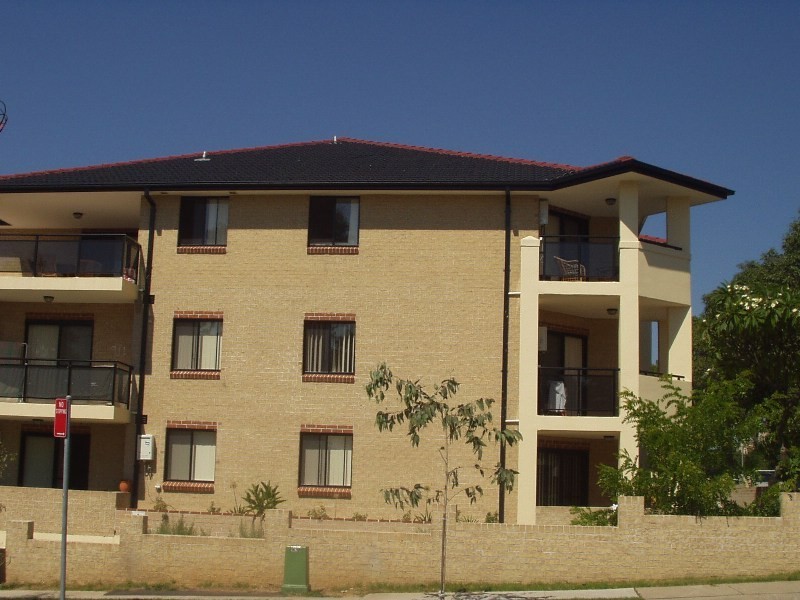 4/16-18  Newman Street, Merrylands NSW 2160