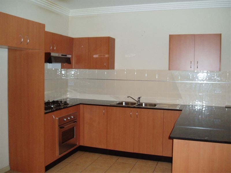 2/17  Willara Avenue, Merrylands NSW 2160