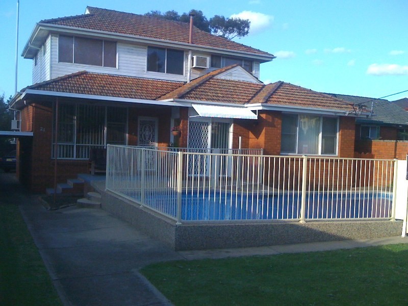 21  DUFFY STREET, Merrylands West NSW 2160