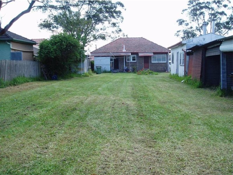 28  Malvern Street, Merrylands NSW 2160