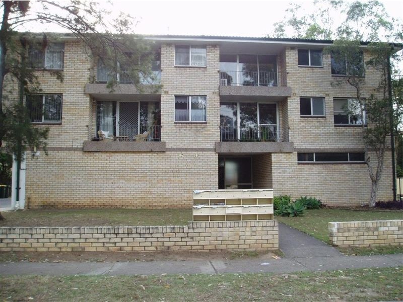 6/17  Cambridge Street, Merrylands NSW 2160