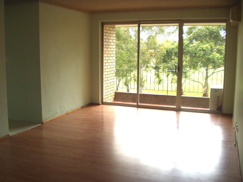 6/17  Cambridge Street, Merrylands NSW 2160