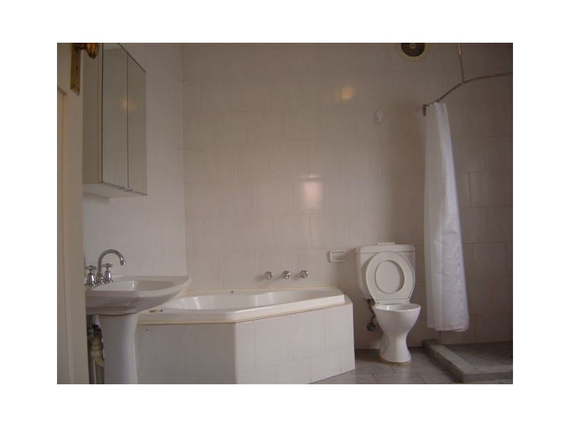 128 SPIT ROAD, Mosman NSW 2088