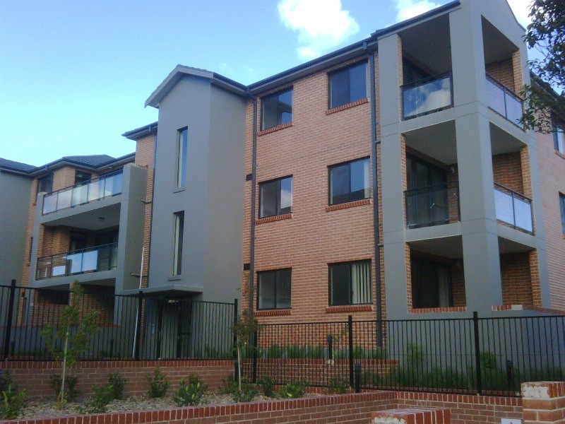 1/24 Reid Avenue, Westmead NSW 2145