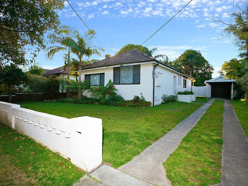 13 Beamish Road, Northmead NSW 2152