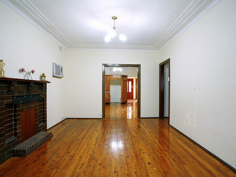 13 Beamish Road, Northmead NSW 2152