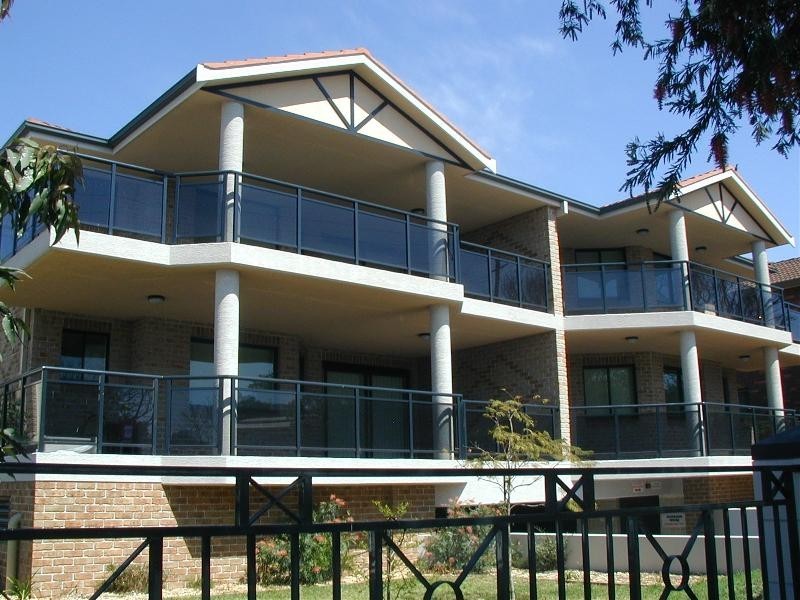 13/8-12  Alexandra Avenue, Westmead NSW 2145