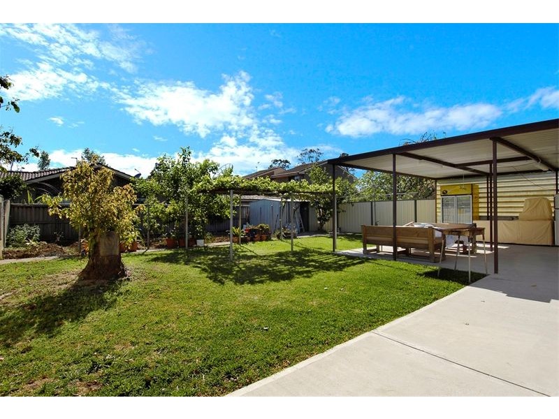 14  Ivanhoe Street, St Johns Park NSW 2176