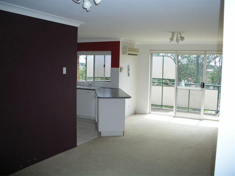 8/18  Thomas May Place, Westmead NSW 2145