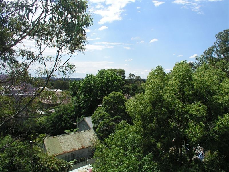 8/18  Thomas May Place, Westmead NSW 2145