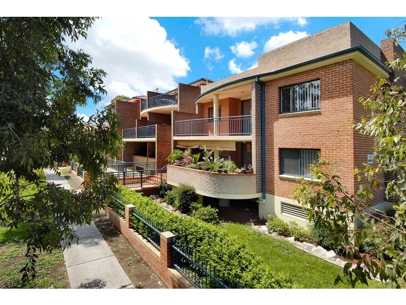 18/38-44  Sherwood Road, Merrylands NSW 2160