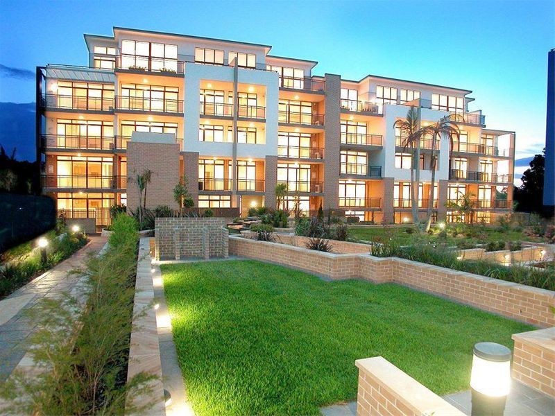 2/1-4  Purser Avenue, Castle Hill NSW 2154