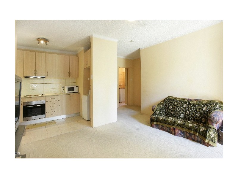 4/8  Allen Street, Harris Park NSW 2150